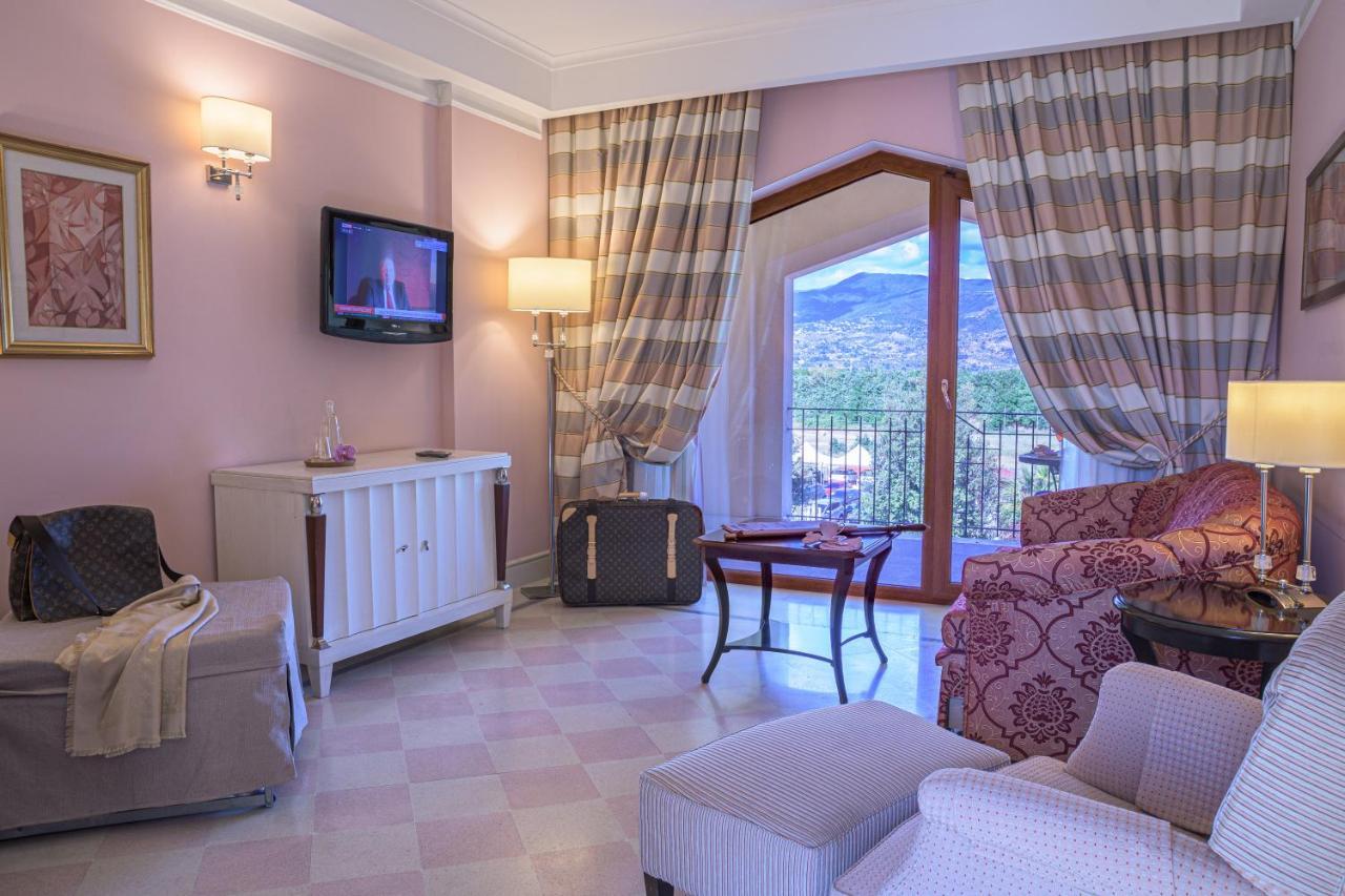 רנדה Best Western Premier Villa Fabiano Palace Hotel מראה חיצוני תמונה