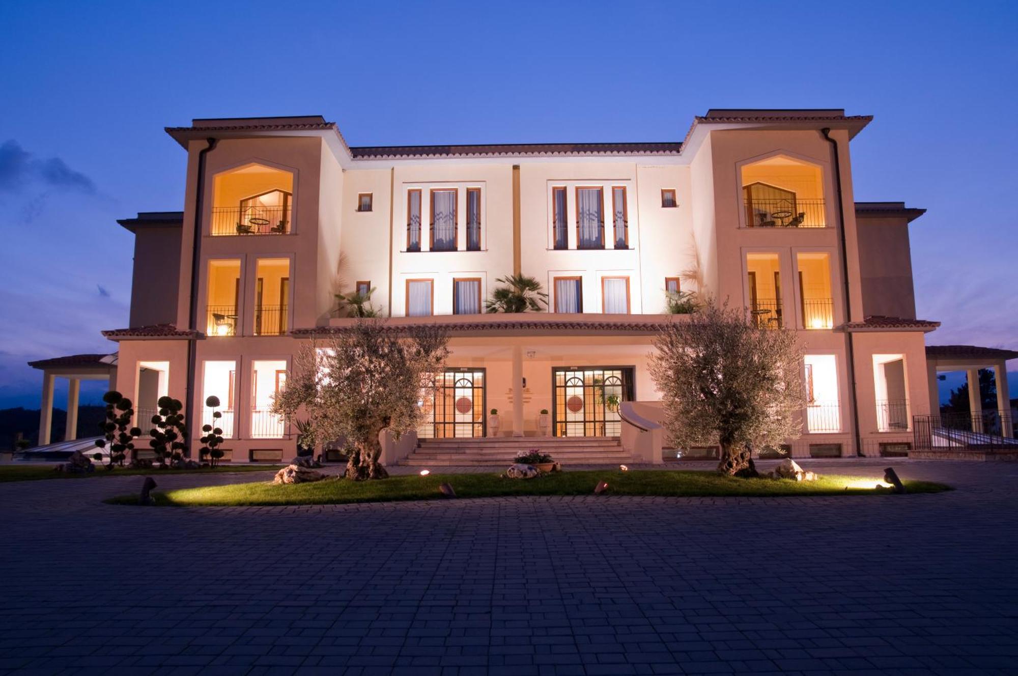 רנדה Best Western Premier Villa Fabiano Palace Hotel מראה חיצוני תמונה